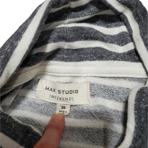 MAX Studio Nautical Stiped Long Sweatshirt - Picture 6 of 6